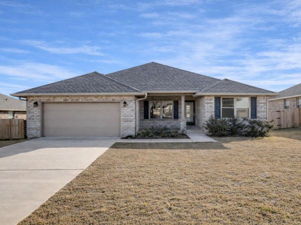 5839 Crestlake Drive, Crestview, FL 32536