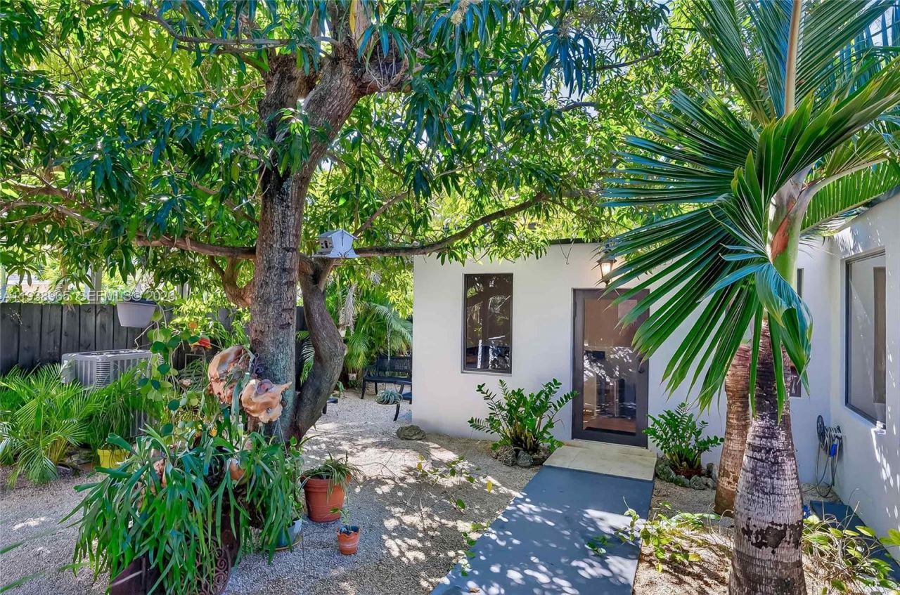 452 SW 21st Rd, Miami, FL 33129 Photo