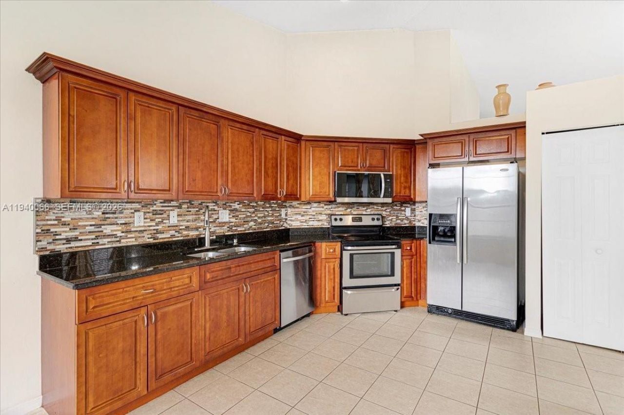 7620 S Aragon Blvd, Unit 1, Sunrise, FL 33322 Photo