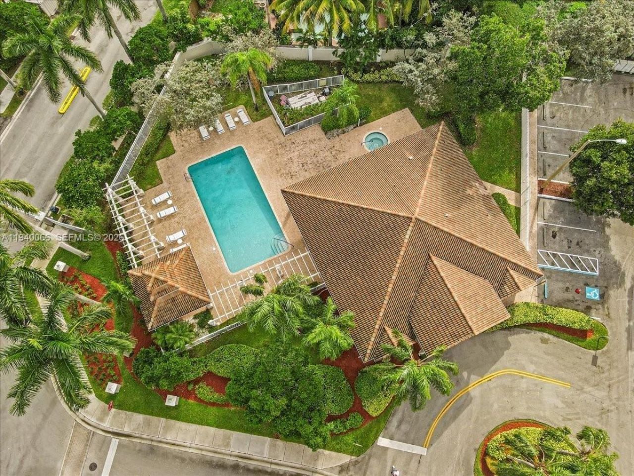 7620 S Aragon Blvd, Unit 1, Sunrise, FL 33322 Photo