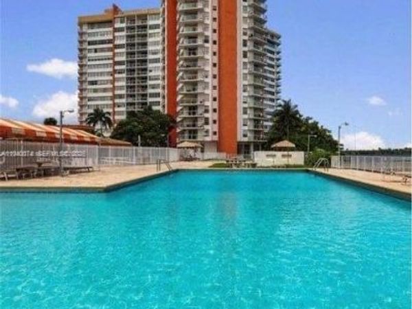 1301 NE Miami Gardens Dr , Unit 321W, Miami, FL 33179