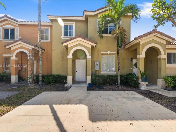 1564 SW 2nd St, Homestead, FL 33030