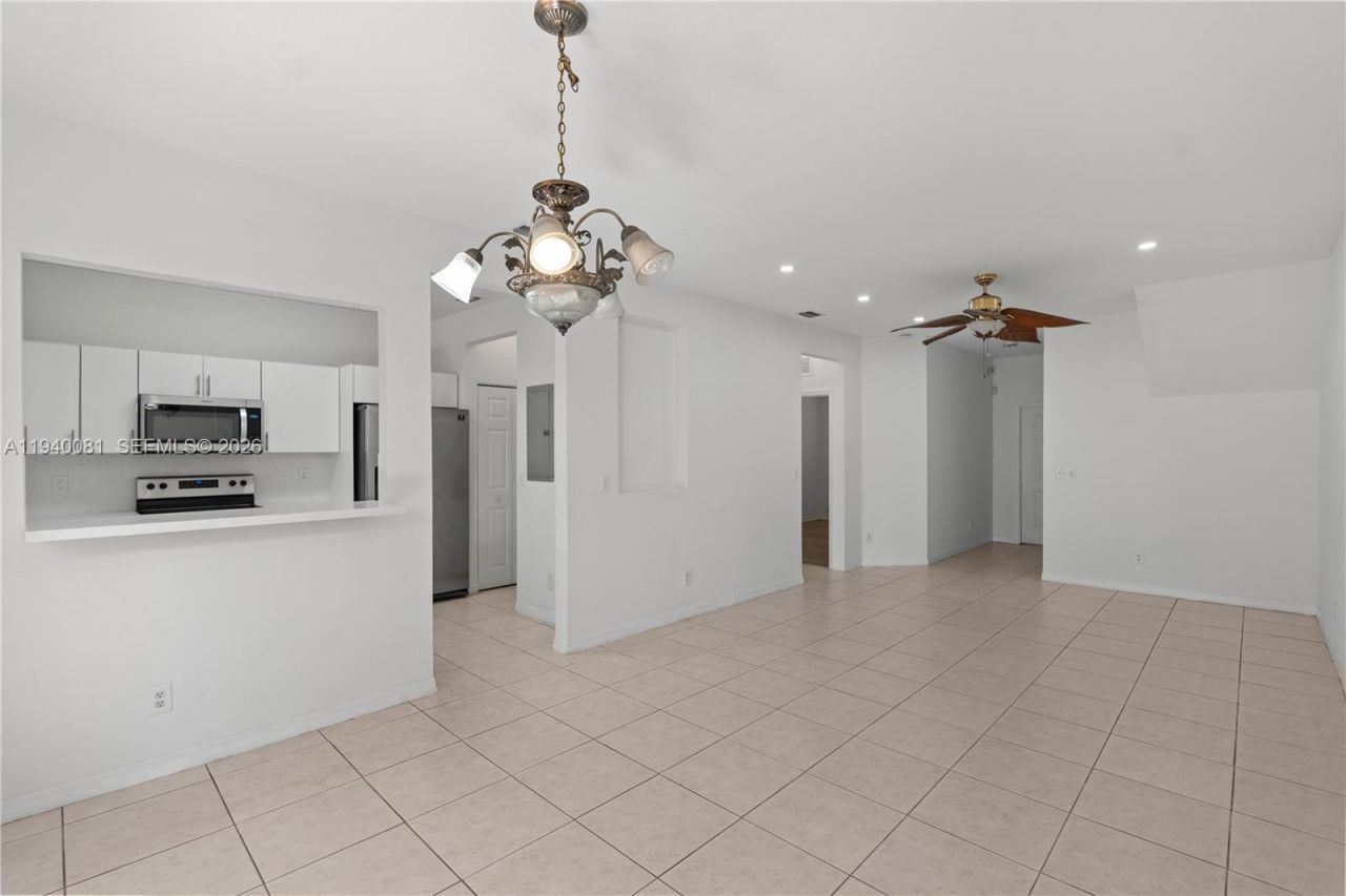 1564 SW 2nd St, Homestead, FL 33030 Photo