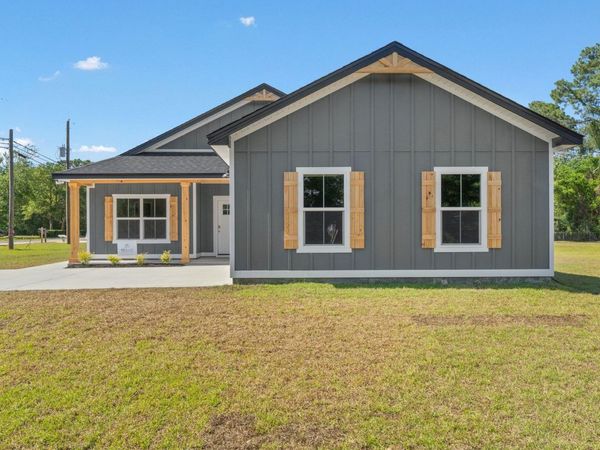 8370 Sevilla St Street, Navarre, FL 32566