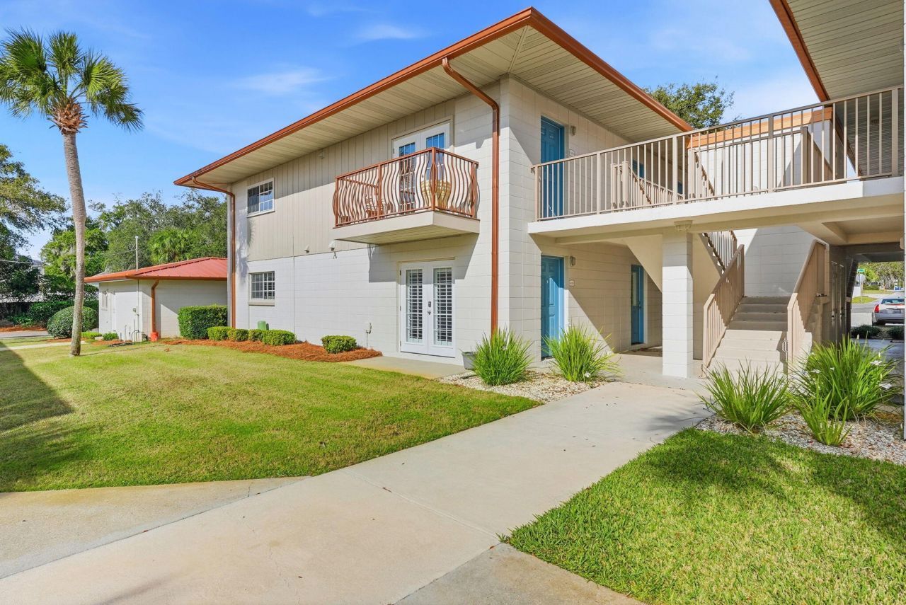 2100 W Beach Drive, Unit APT A102, Panama City, FL 32401 Main Photo