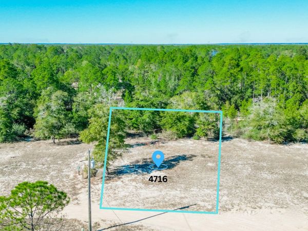 4716 Canary Way, Crestview, FL 32539