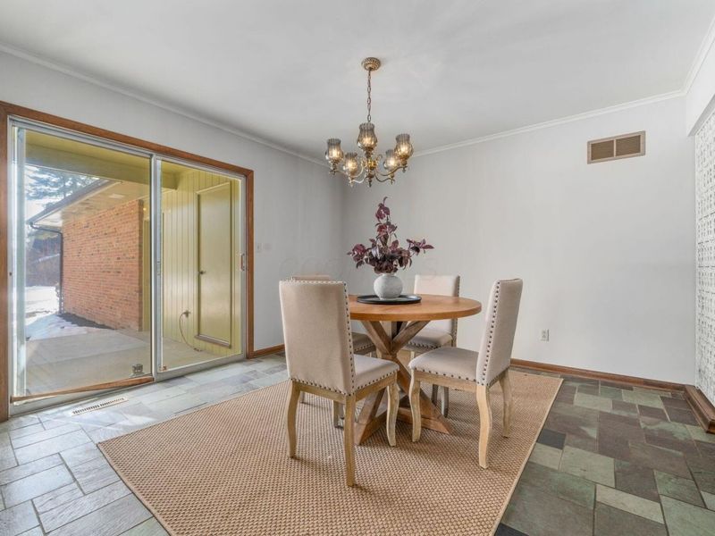 5250 Indian Hill Road, Dublin, OH 43017 Photo 13