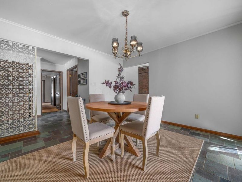 5250 Indian Hill Road, Dublin, OH 43017 Photo 15