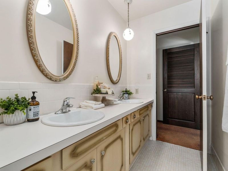 5250 Indian Hill Road, Dublin, OH 43017 Photo 39