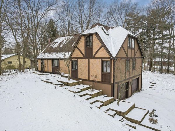 7490 S Section Line Road, Delaware, OH 43015