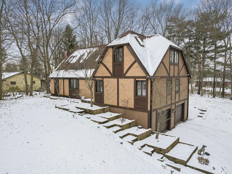 7490 S Section Line Road, Delaware, OH 43015 Photo 1