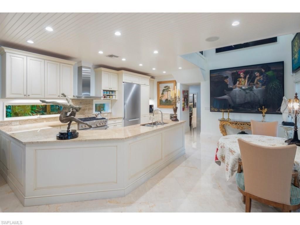 247 6th St N, Naples, FL 34102 Photo