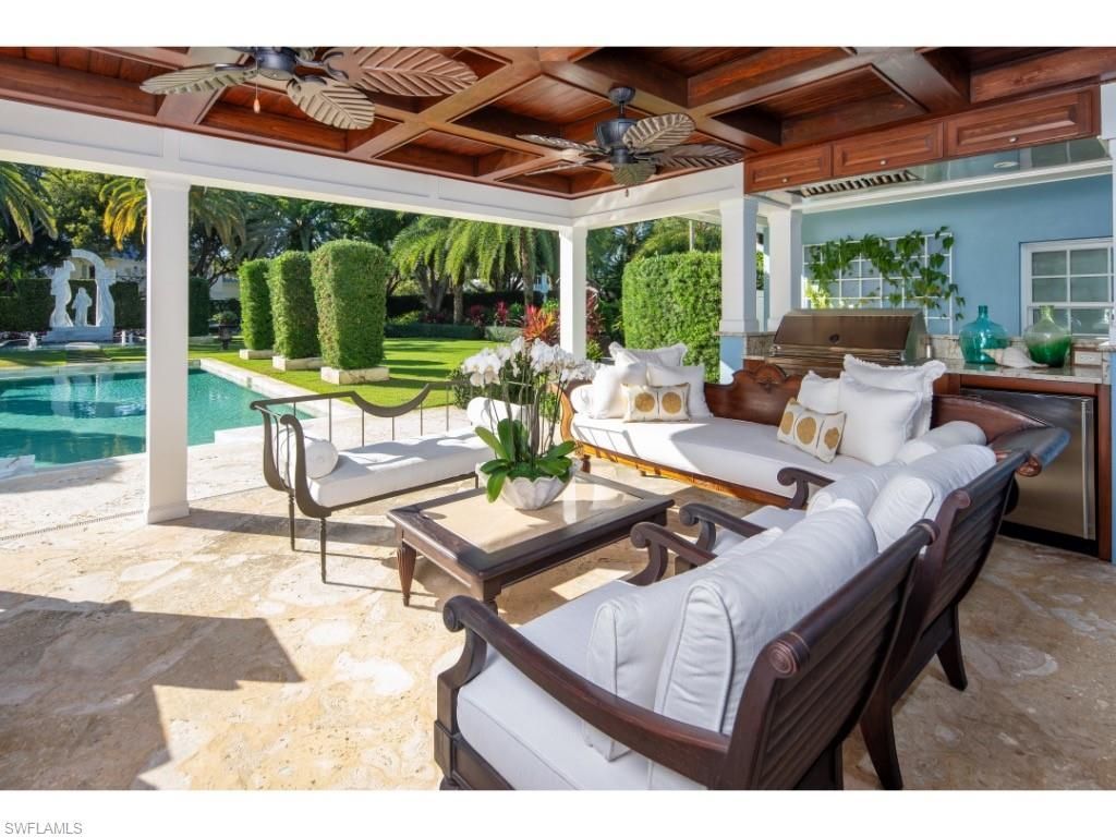 247 6th St N, Naples, FL 34102 Photo