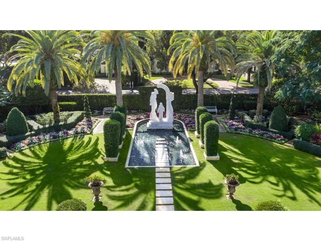 247 6th St N, Naples, FL 34102 Photo