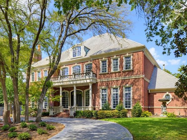 6805 Laurel Valley Drive, Fort Worth, TX 76132