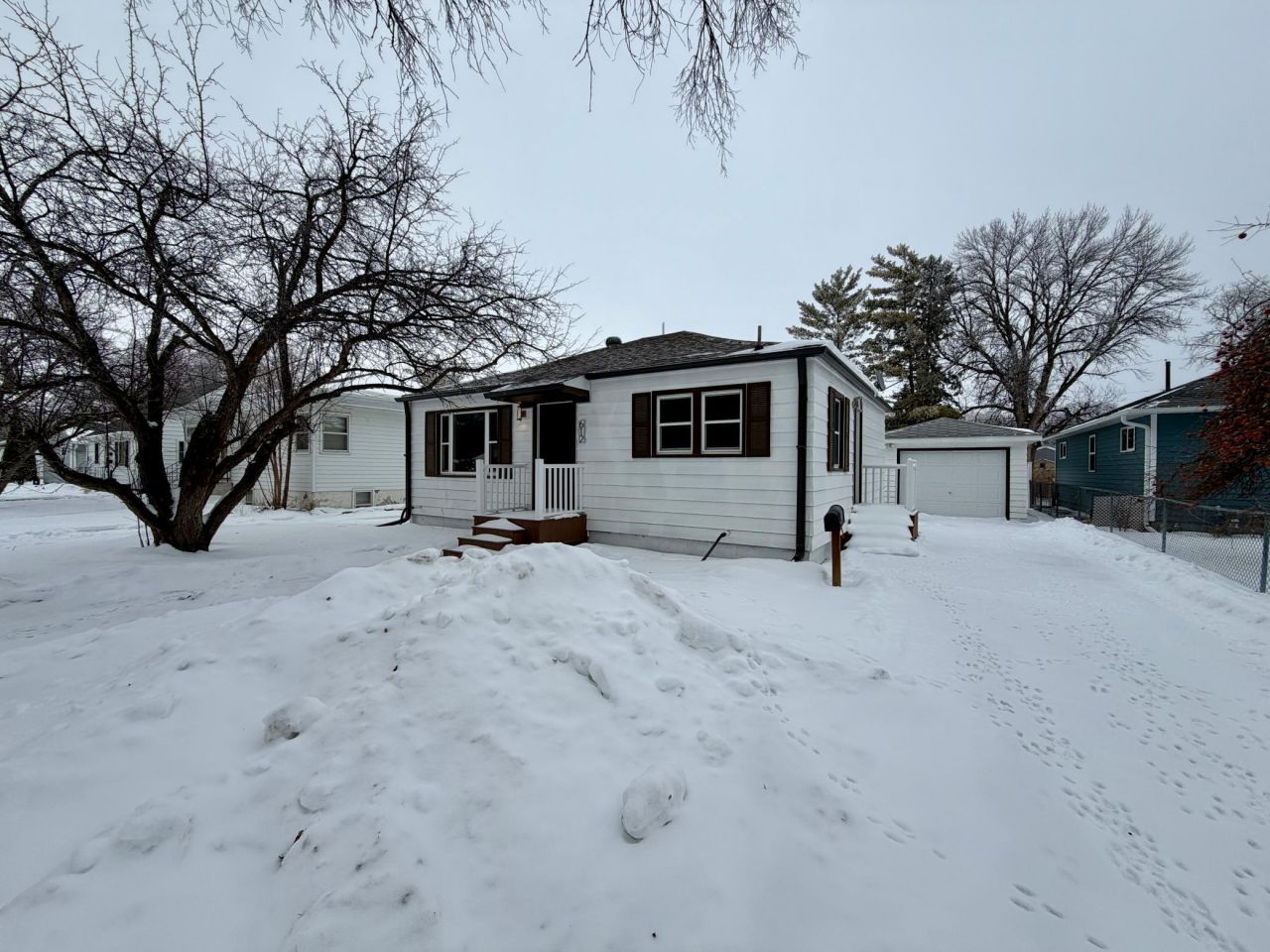 612 16th Street N, Moorhead, MN 56560 Main Photo