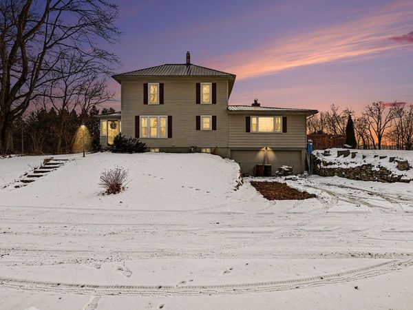 2900 Blackbridge Road, Osseo, MI 49266