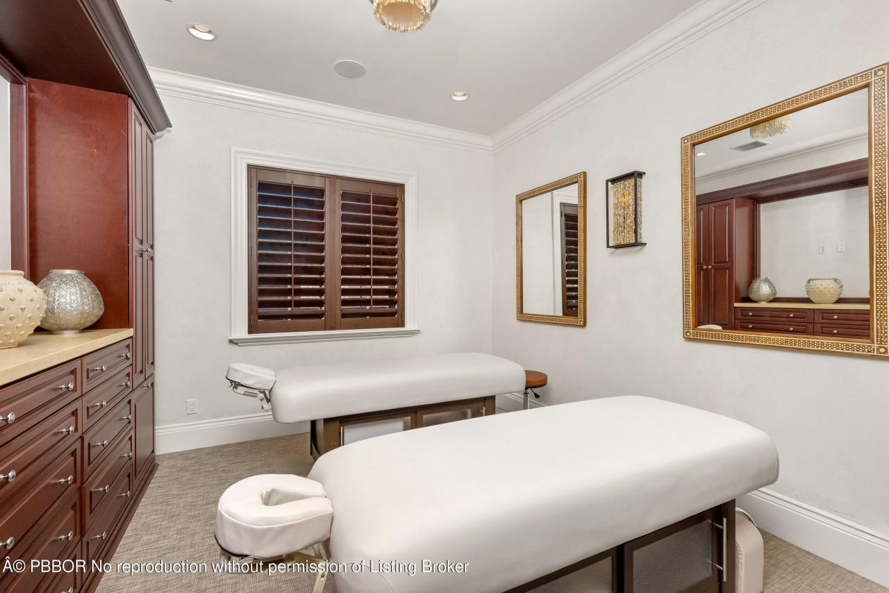 820 S Ocean Boulevard, Manalapan, FL 33462 Photo