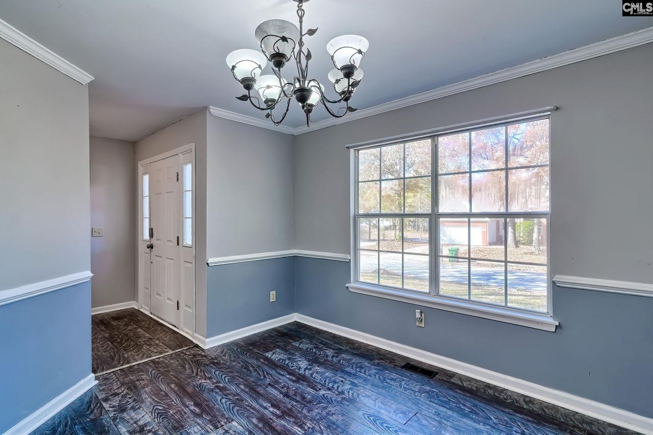 205 Angus Drive Photo 12