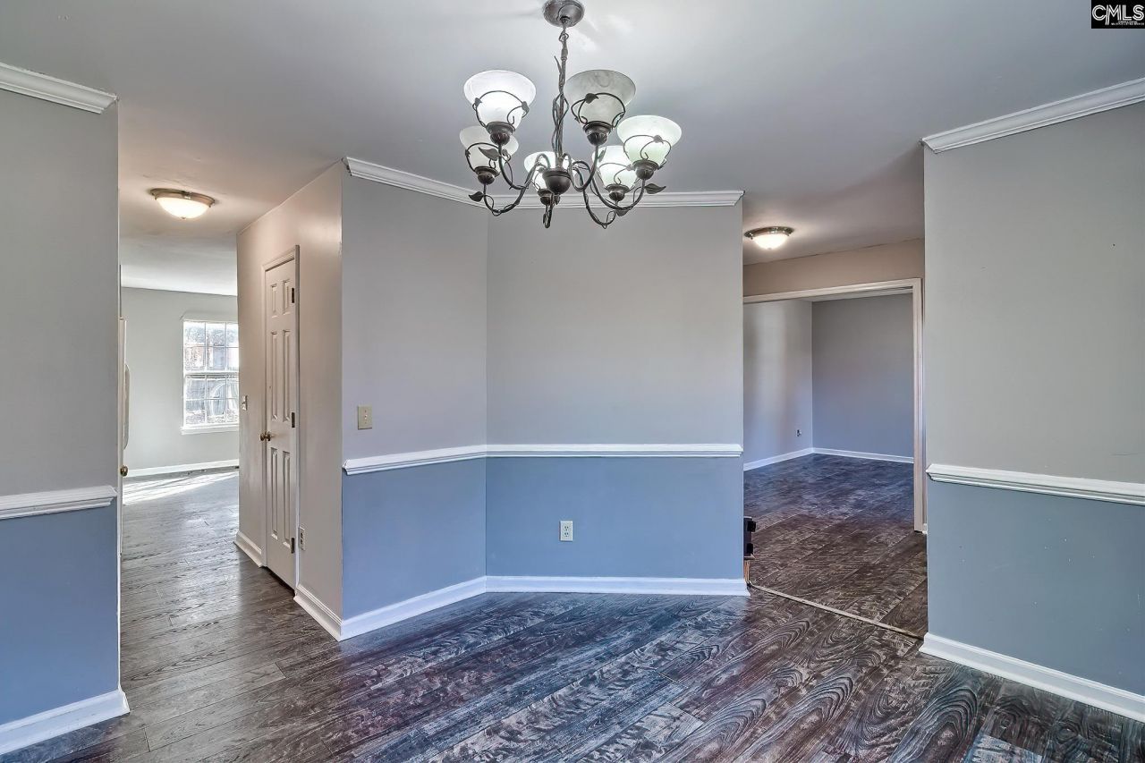 205 Angus Drive Photo 13