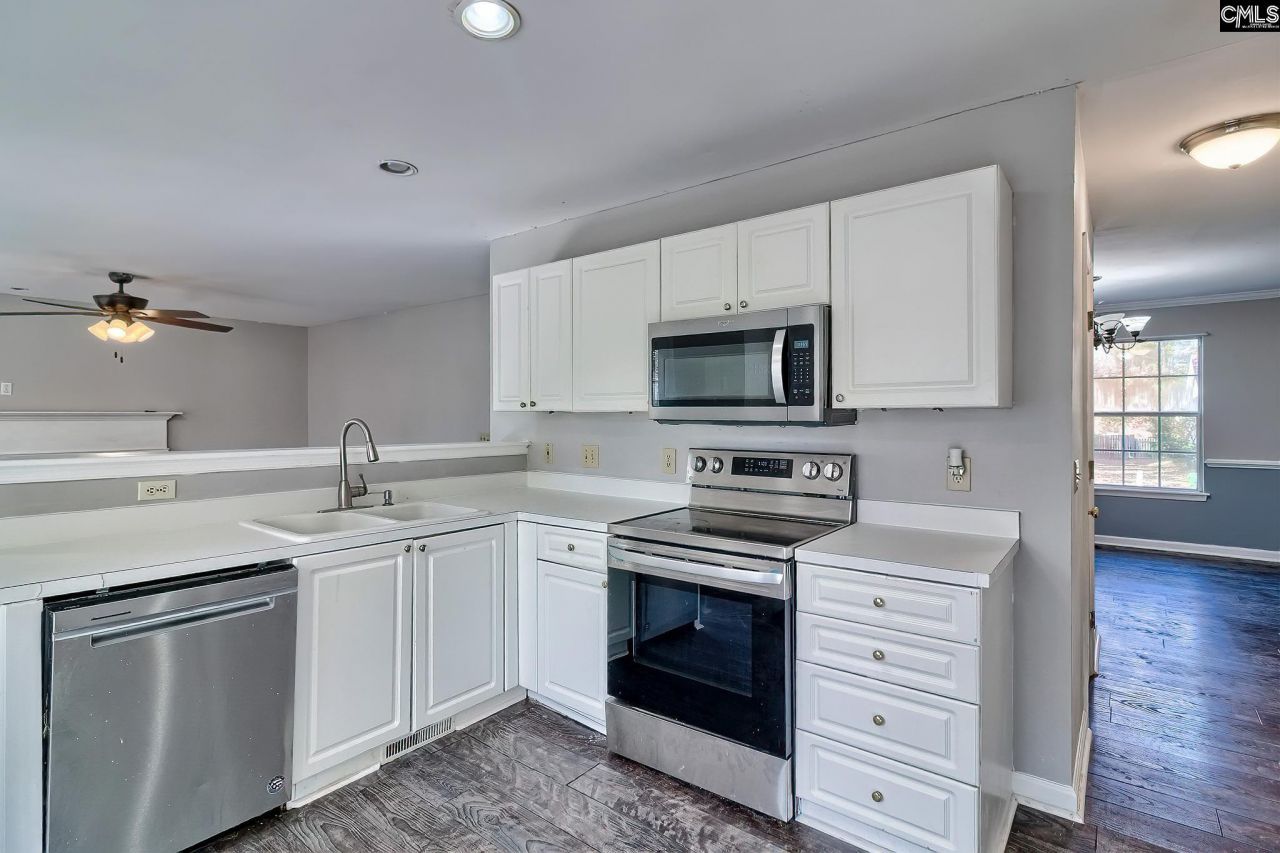 205 Angus Drive Photo 16