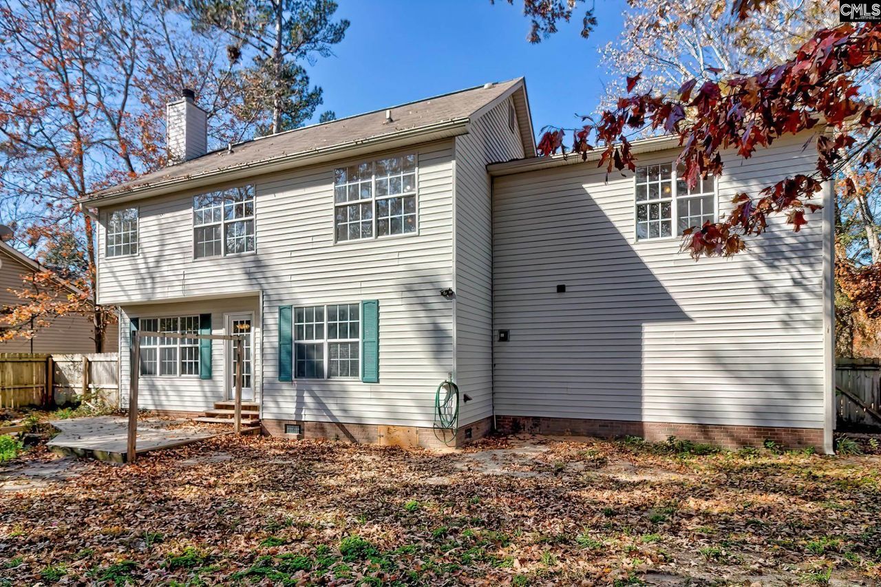 205 Angus Drive Photo 4