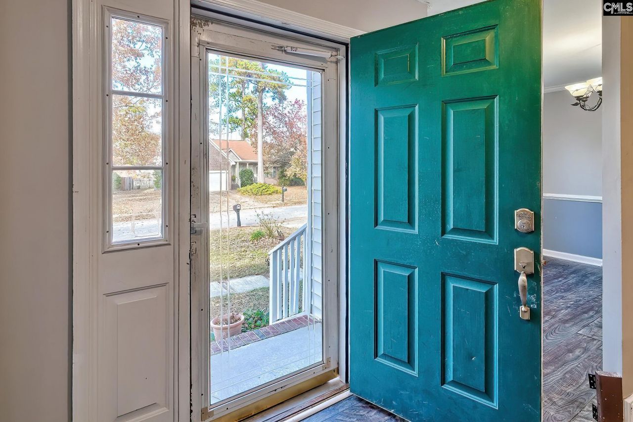 205 Angus Drive Photo 7