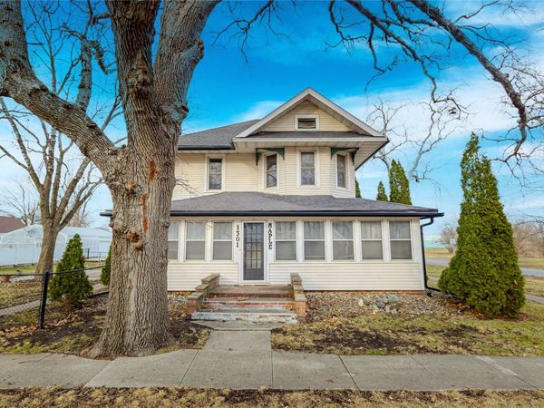 1301 Maple Street, Dallas Center, IA 50063