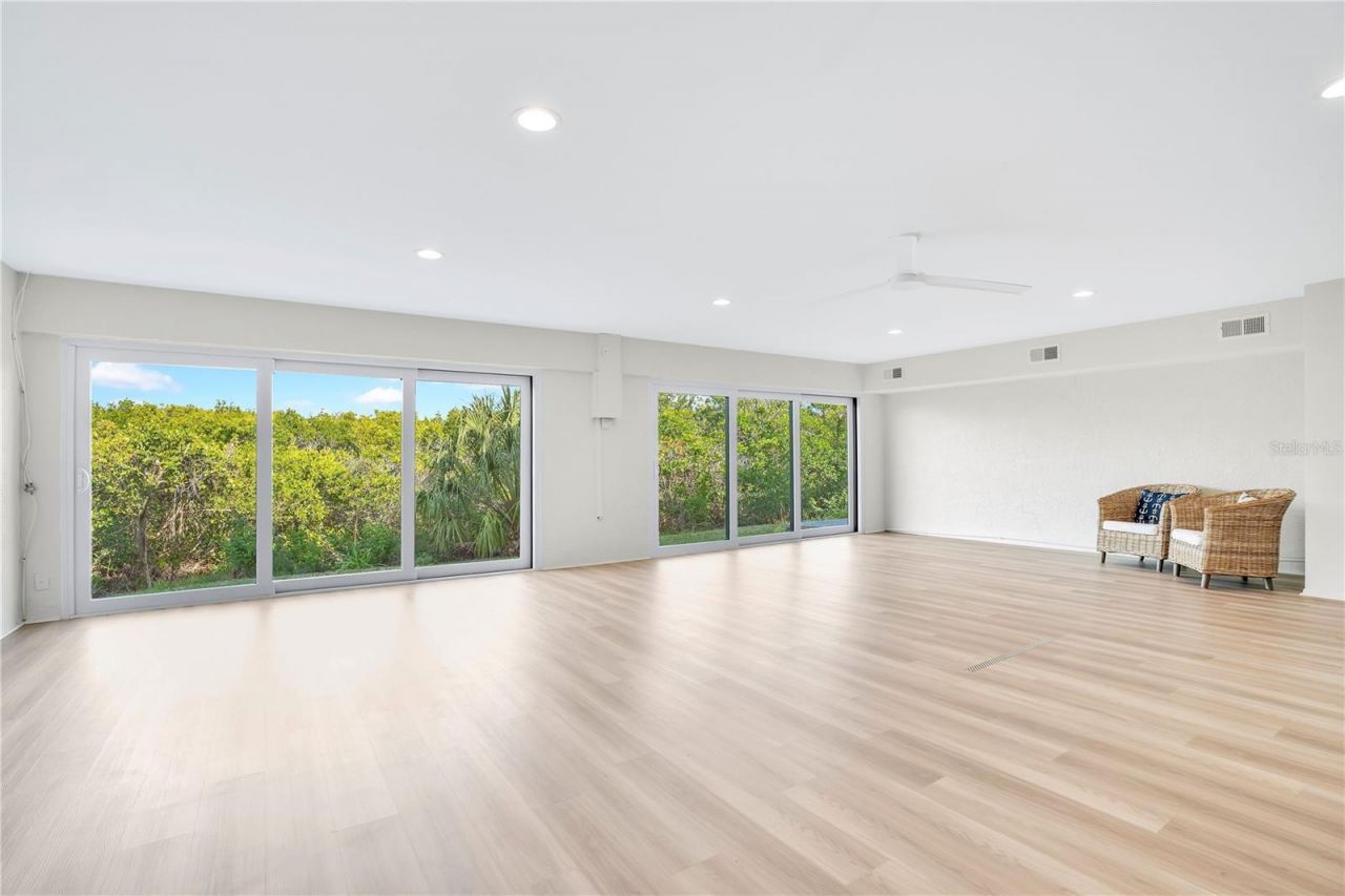 4013 Catalina Drive, Unit 4013, Bradenton, FL 34210 Photo