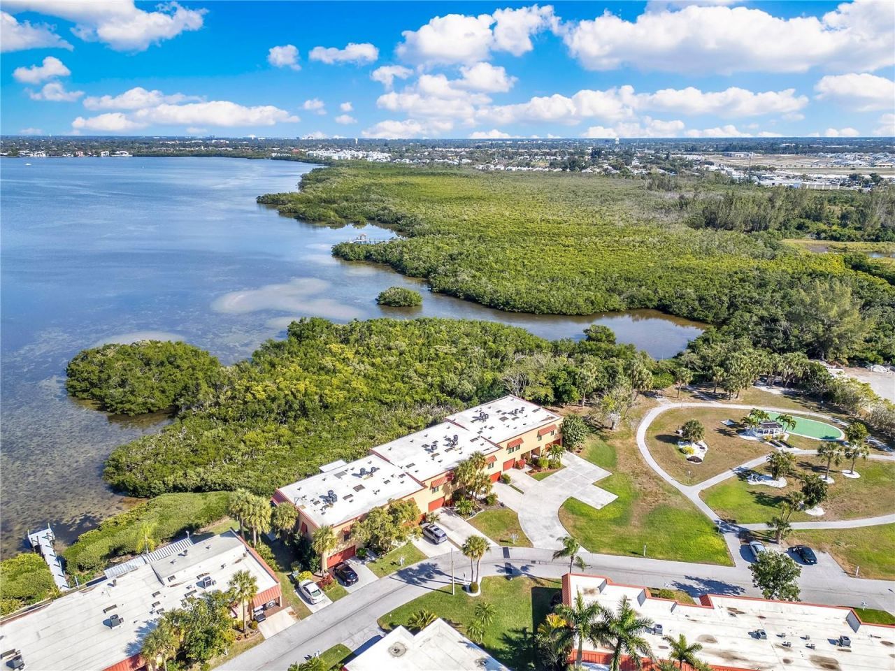 4013 Catalina Drive, Unit 4013, Bradenton, FL 34210 Photo