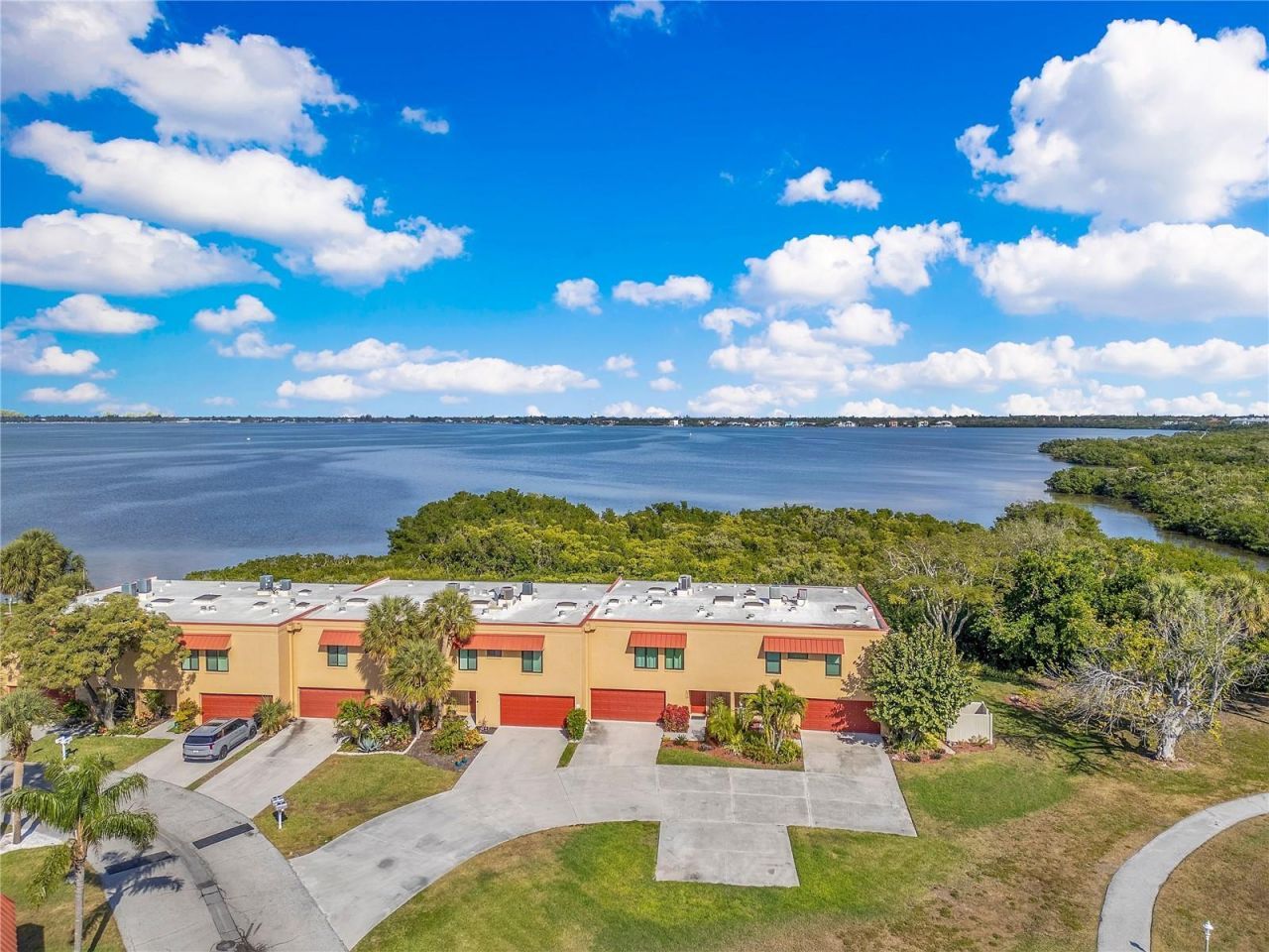 4013 Catalina Drive, Unit 4013, Bradenton, FL 34210 Photo