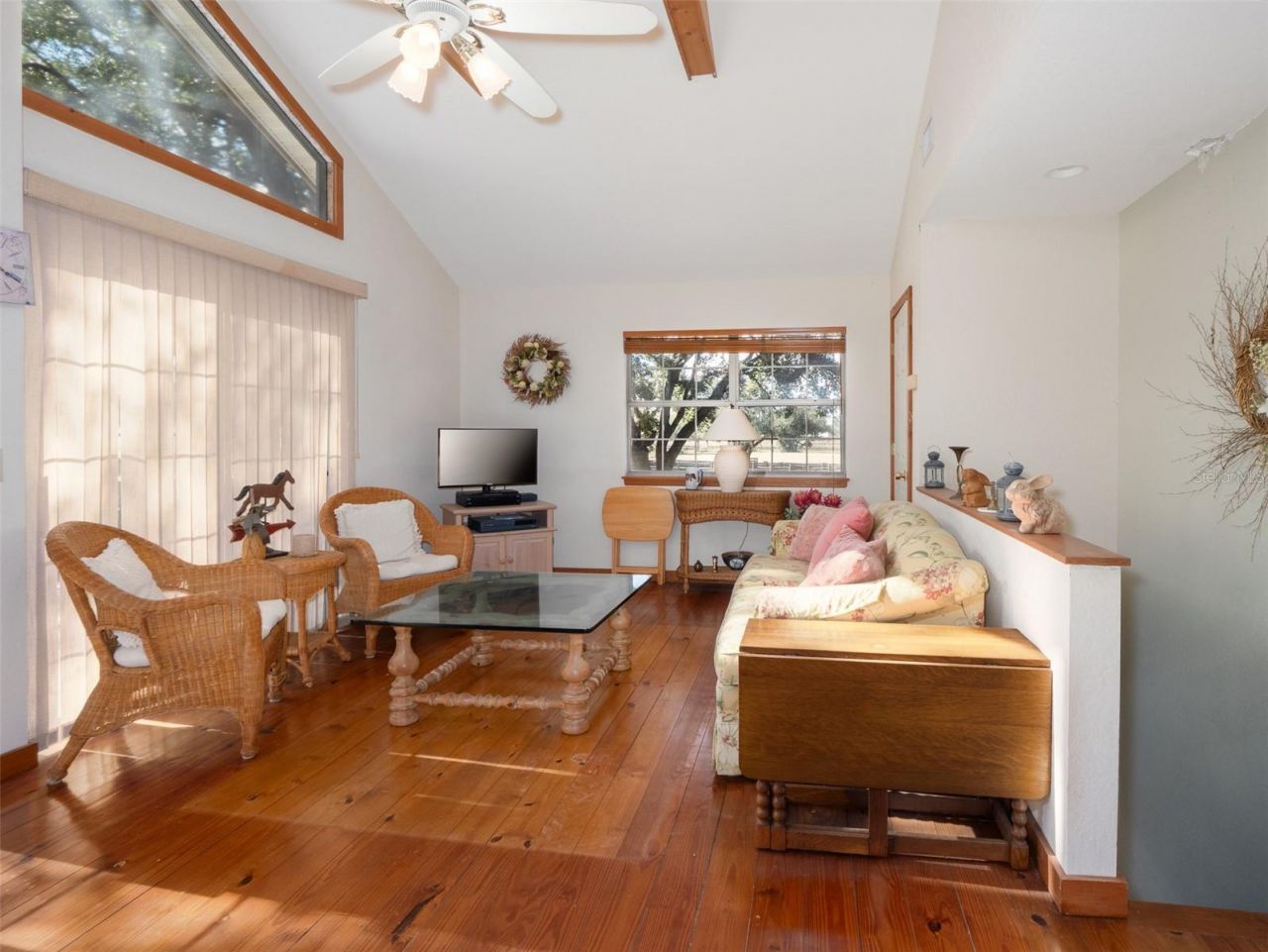 4951 SE 216th Avenue, Morriston, FL 32668 Photo