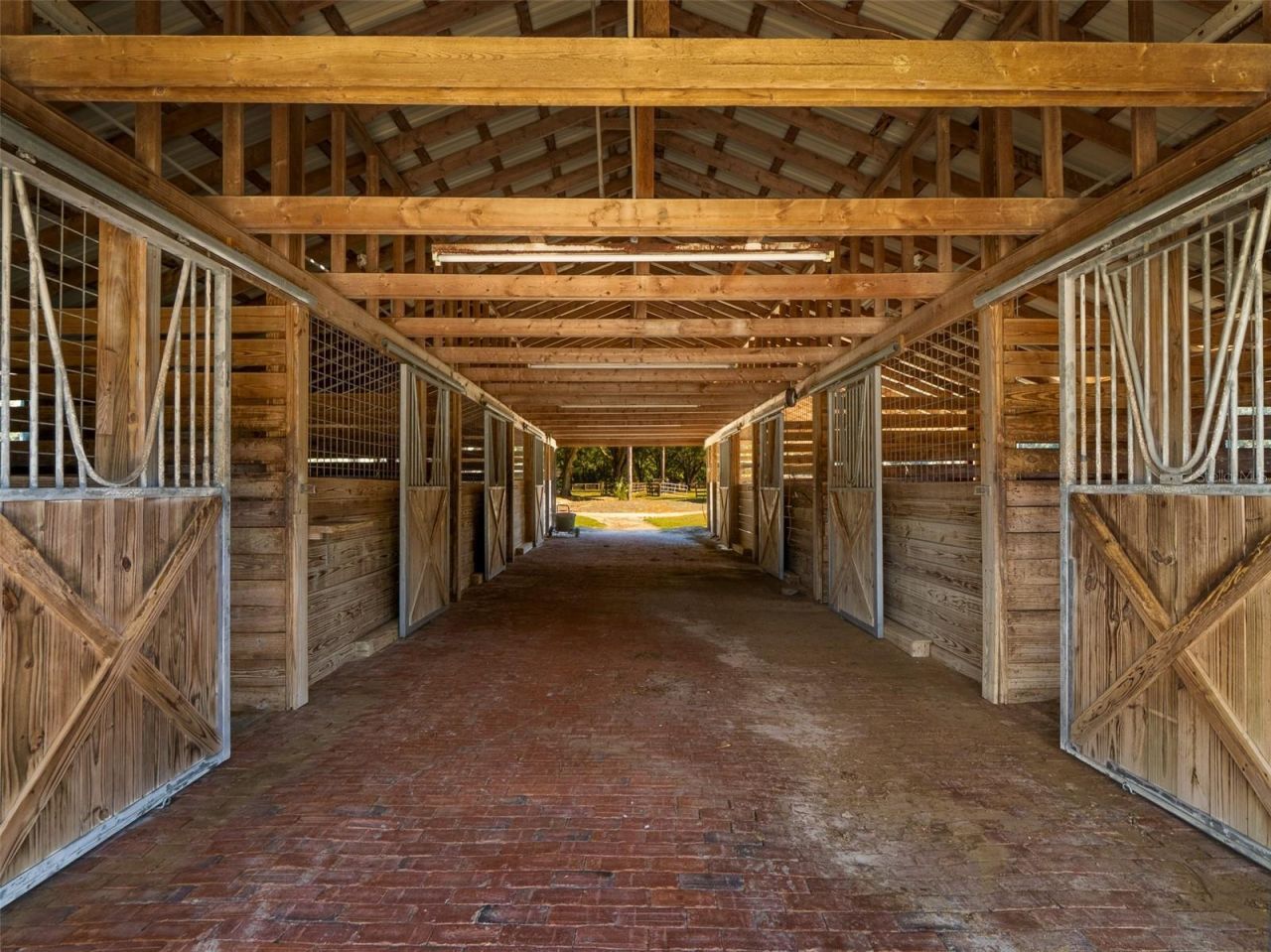 4951 SE 216th Avenue, Morriston, FL 32668 Photo