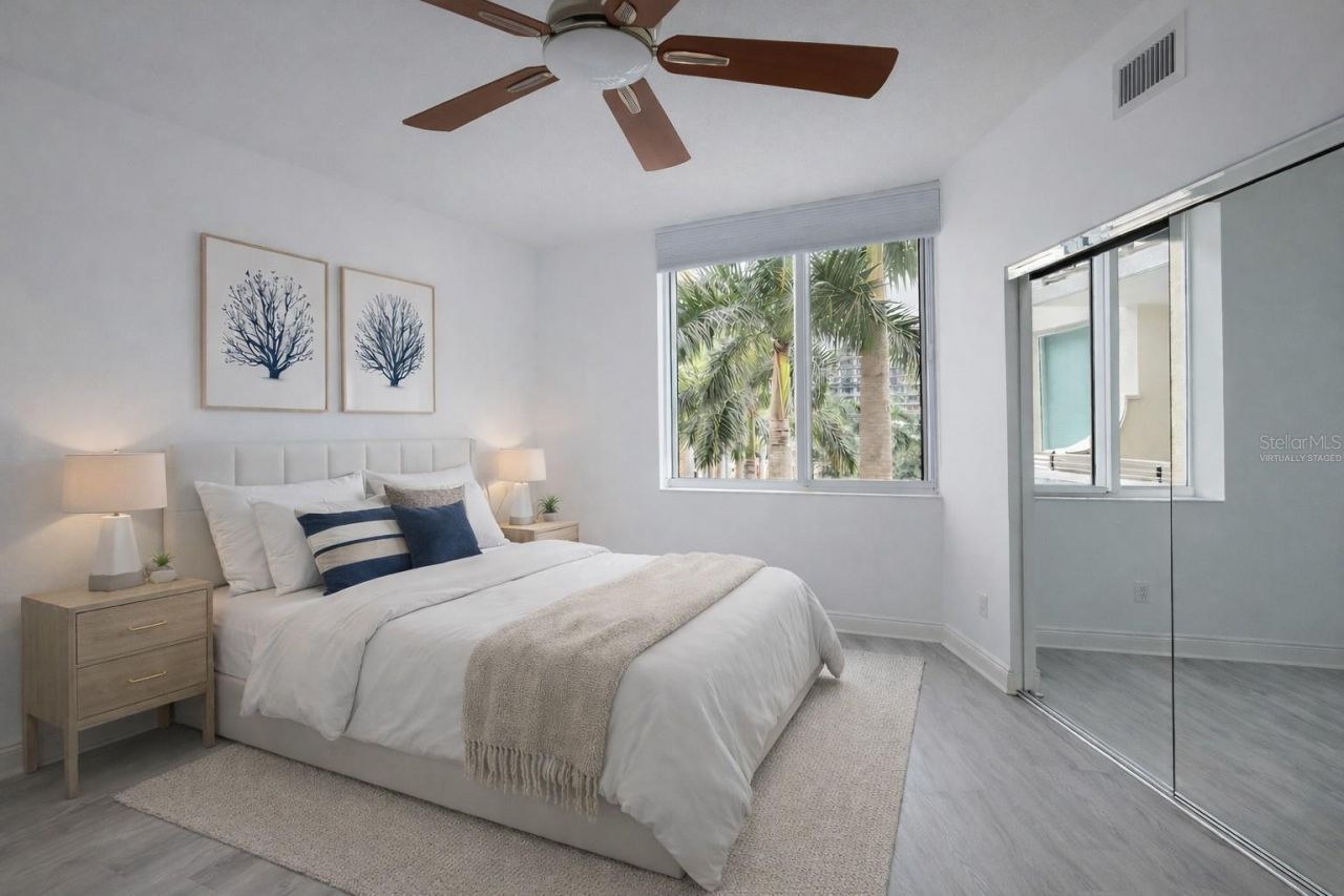 800 N Tamiami Trail, Unit 307, Sarasota, FL 34236 Photo