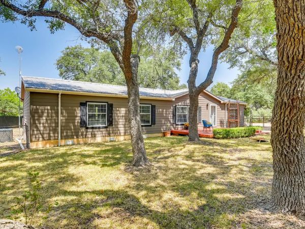 2023 Harmon Hills RD, Dripping Springs, TX 78620