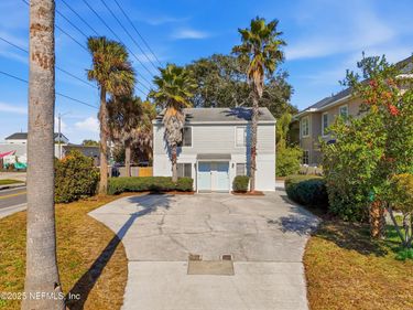 887 & 889 8TH Avenue S, Jacksonville Beach, FL 32250