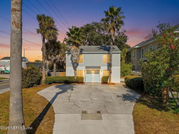 887 & 889 8TH Avenue S, Jacksonville Beach, FL 32250