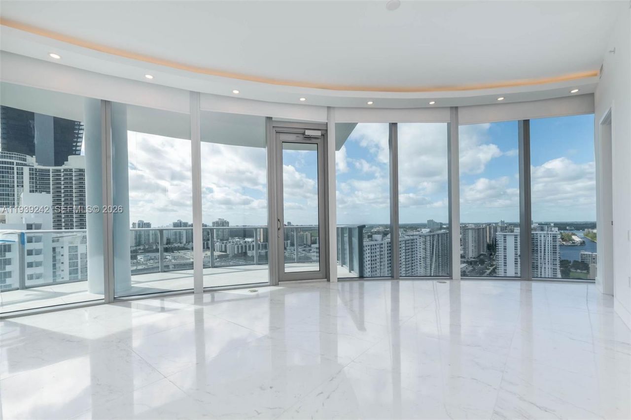 17475 Collins Ave, Unit 2003, Sunny Isles Beach, FL 33160 Photo
