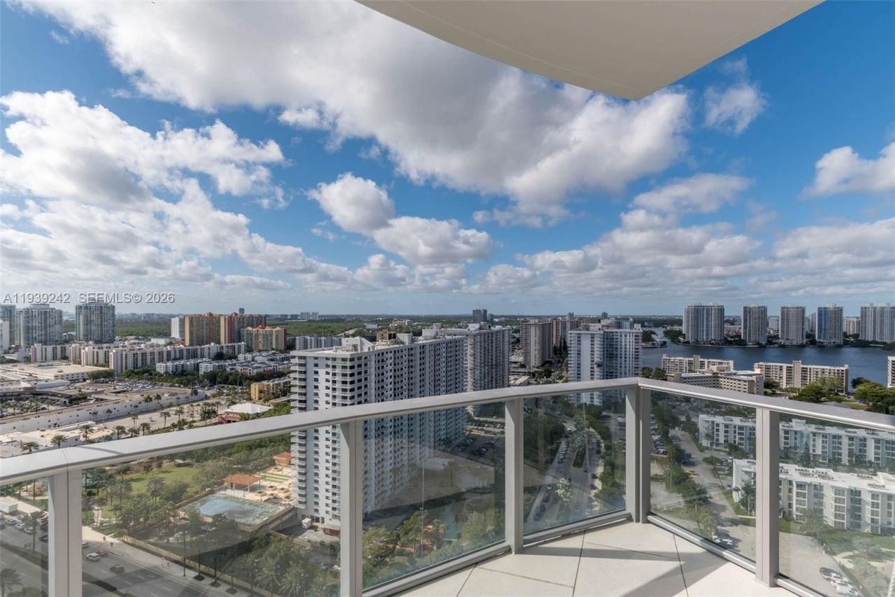 17475 Collins Ave , Unit 2003, Sunny Isles Beach, FL 33160 Photo