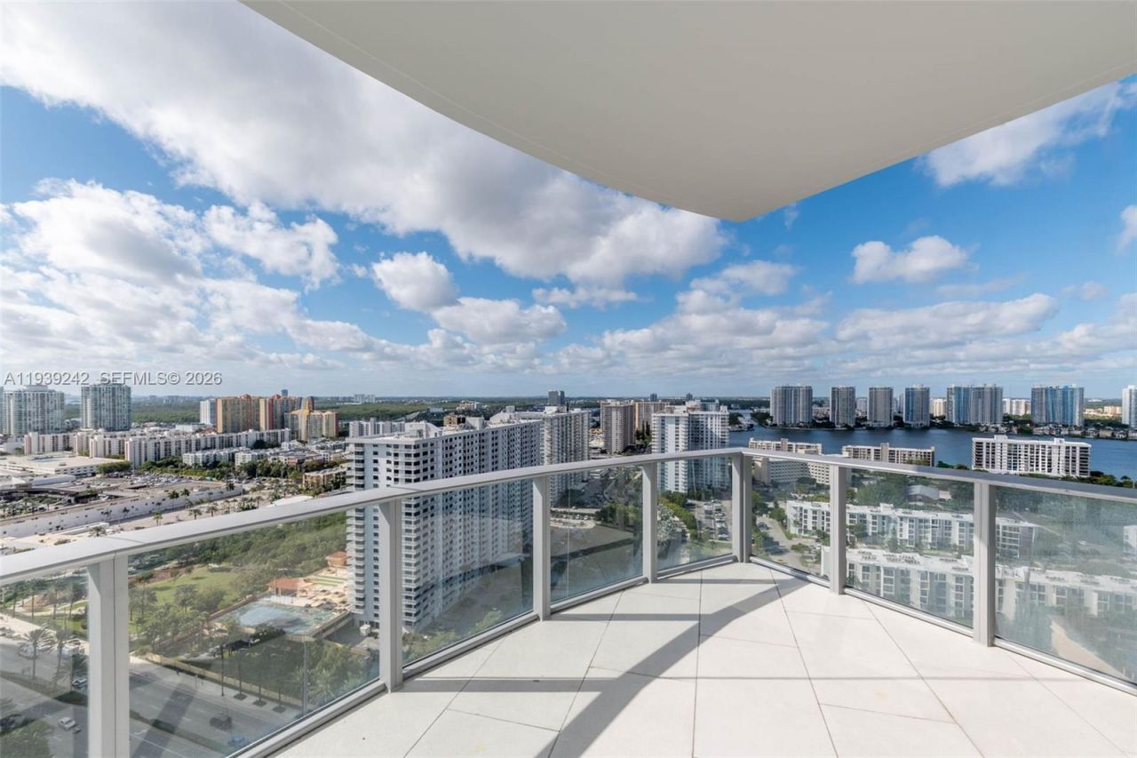 17475 Collins Ave , Unit 2003, Sunny Isles Beach, FL 33160 Photo