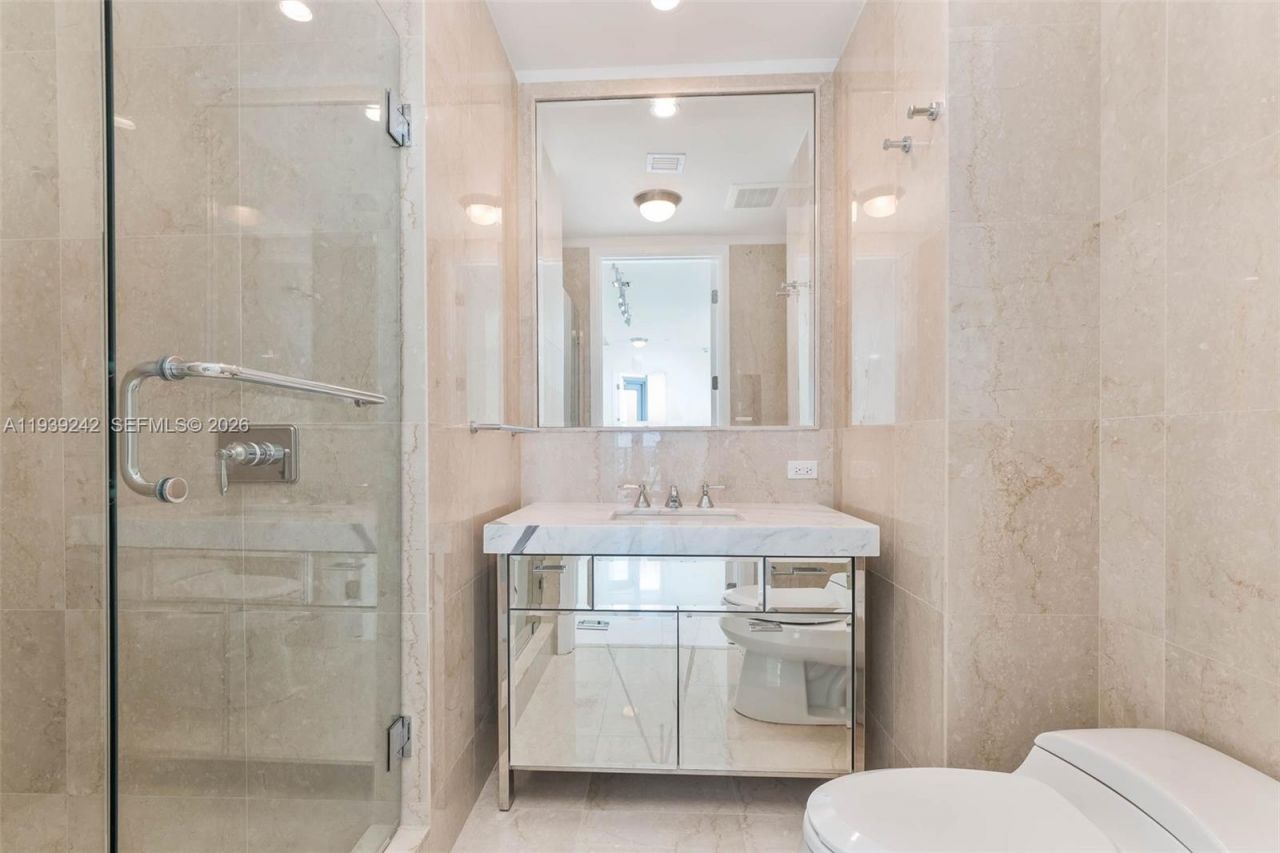 17475 Collins Ave , Unit 2003, Sunny Isles Beach, FL 33160 Photo