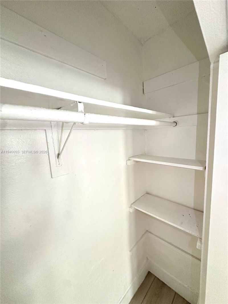 967 SW 5th St, Unit 18, Miami, FL 33130 Photo