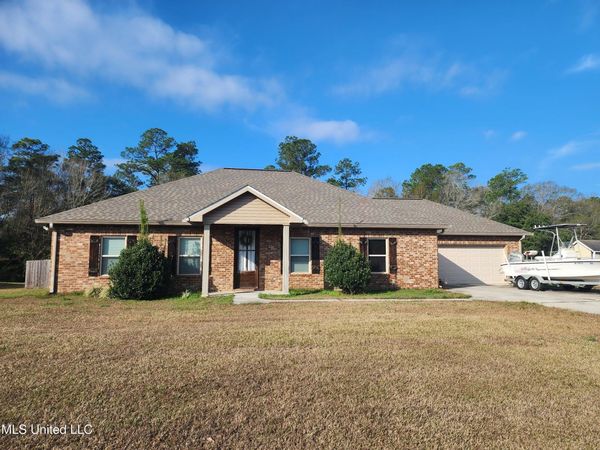 9 Timaquana Dr. Drive, Picayune, MS 39466