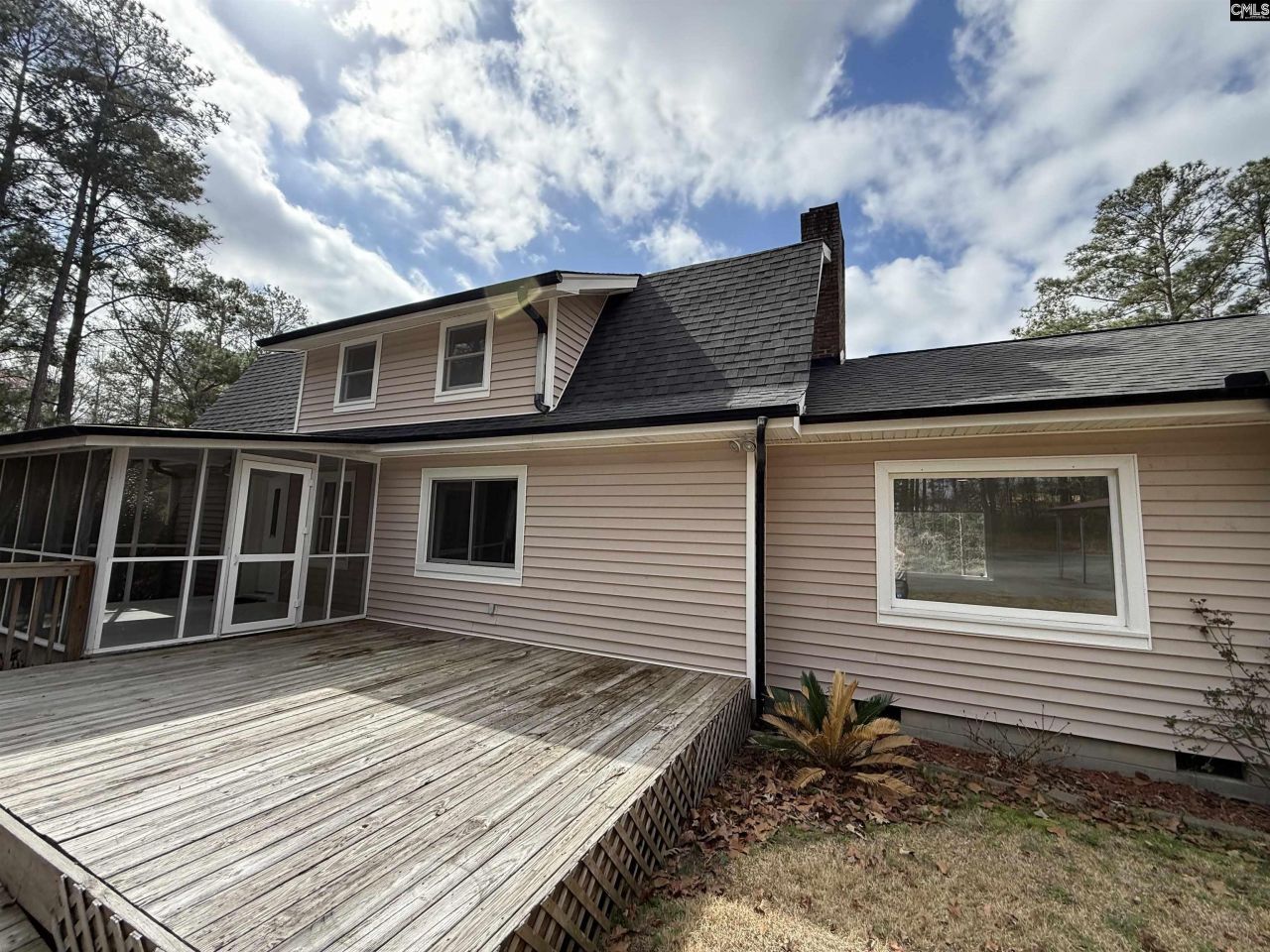 1045 Oscar Price Road Photo 1