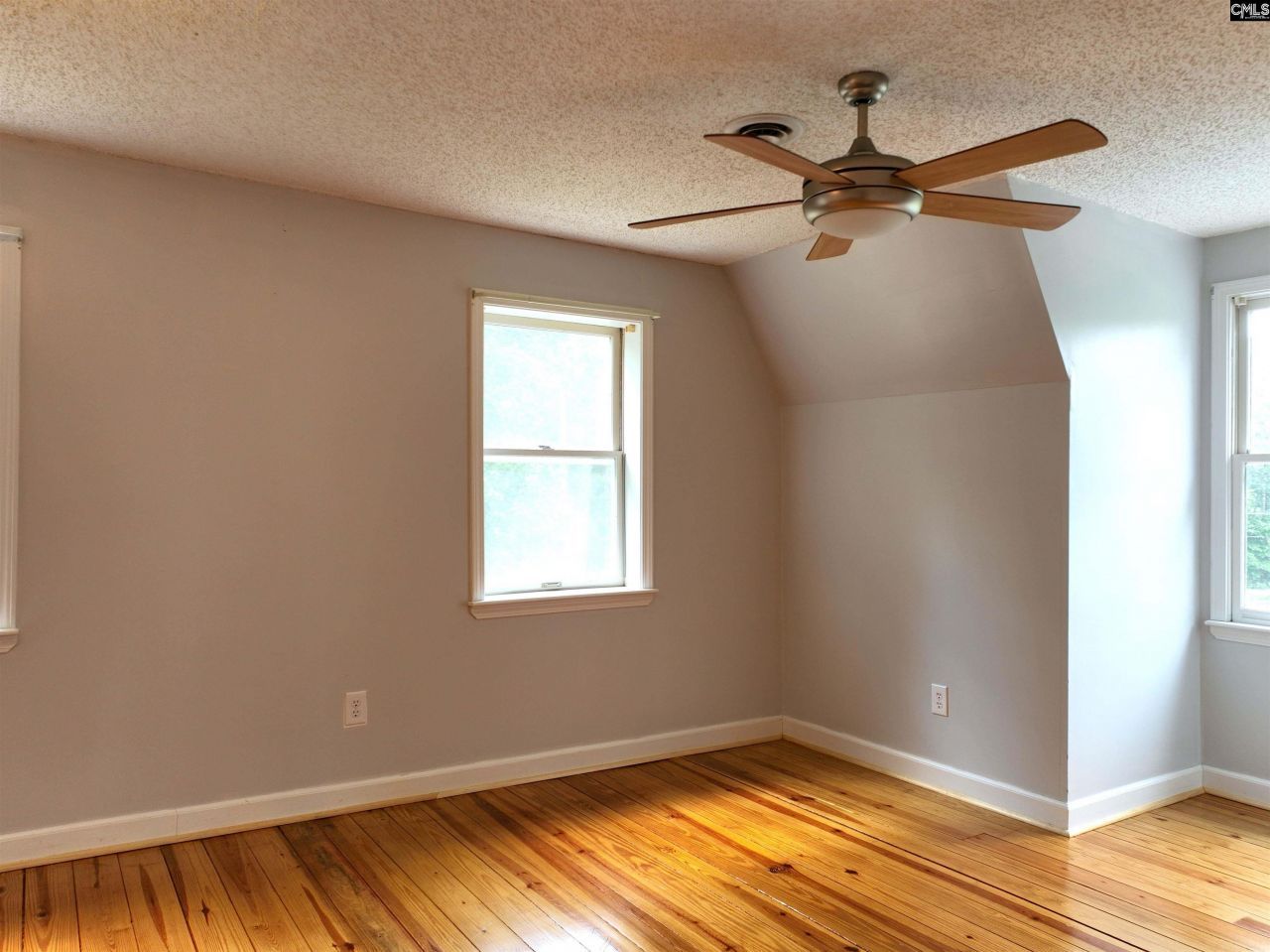 1045 Oscar Price Road Photo 37