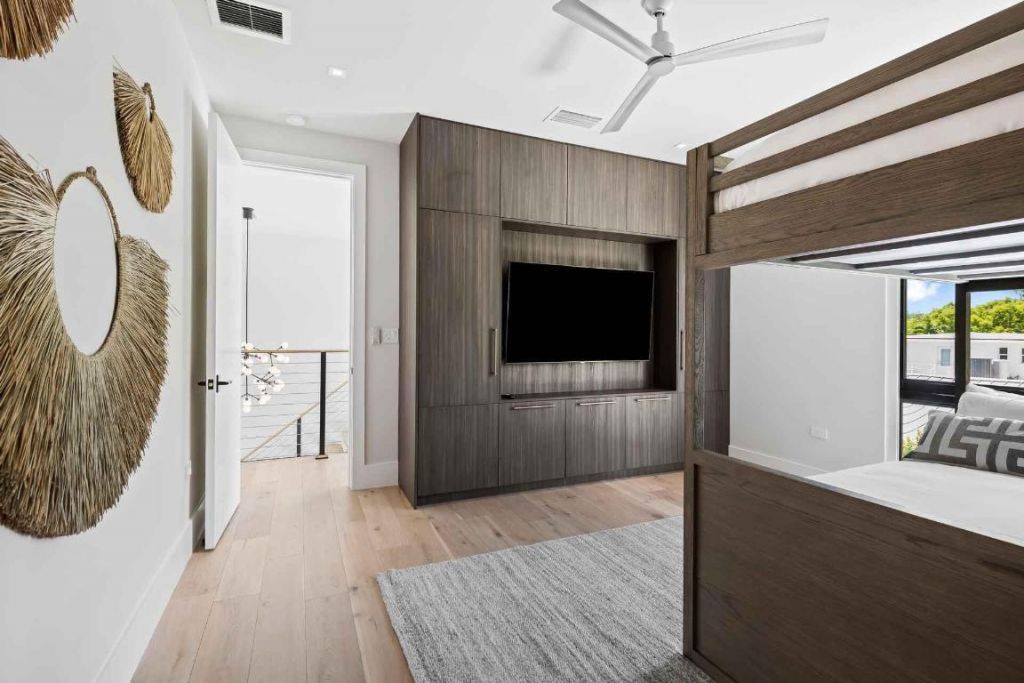 5288 Alton Road, Unit 2, Miami Beach, FL 33140 Photo