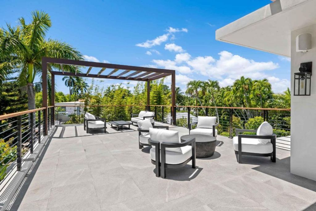 5288 Alton Road, Unit 2, Miami Beach, FL 33140 Photo