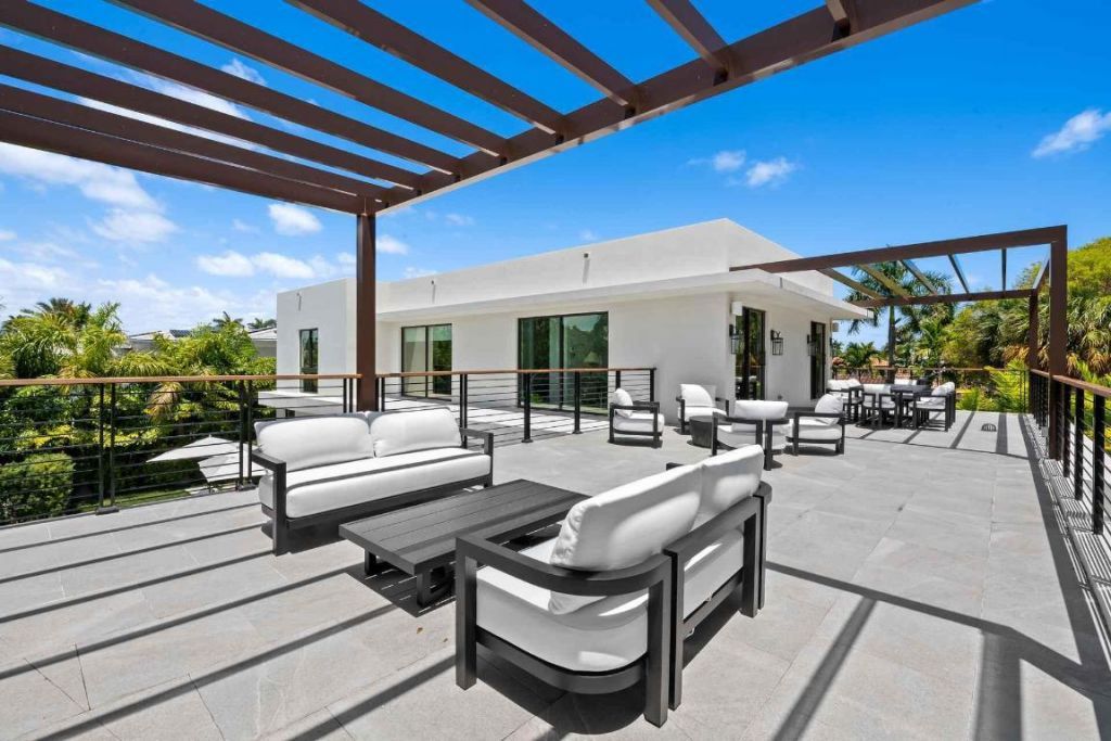 5288 Alton Road, Unit 2, Miami Beach, FL 33140 Photo