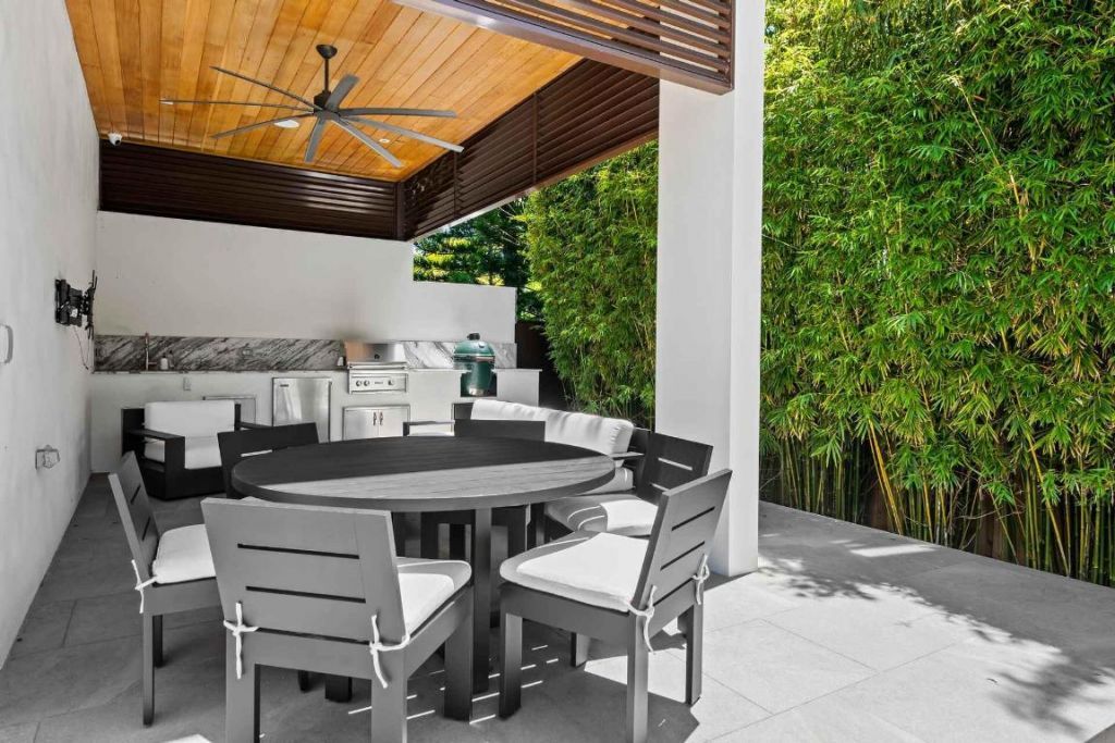 5288 Alton Road, Unit 2, Miami Beach, FL 33140 Photo