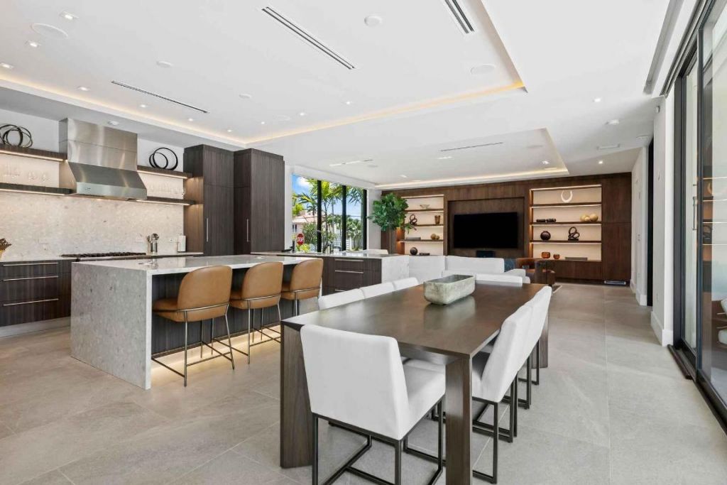 5288 Alton Road, Unit 2, Miami Beach, FL 33140 Photo